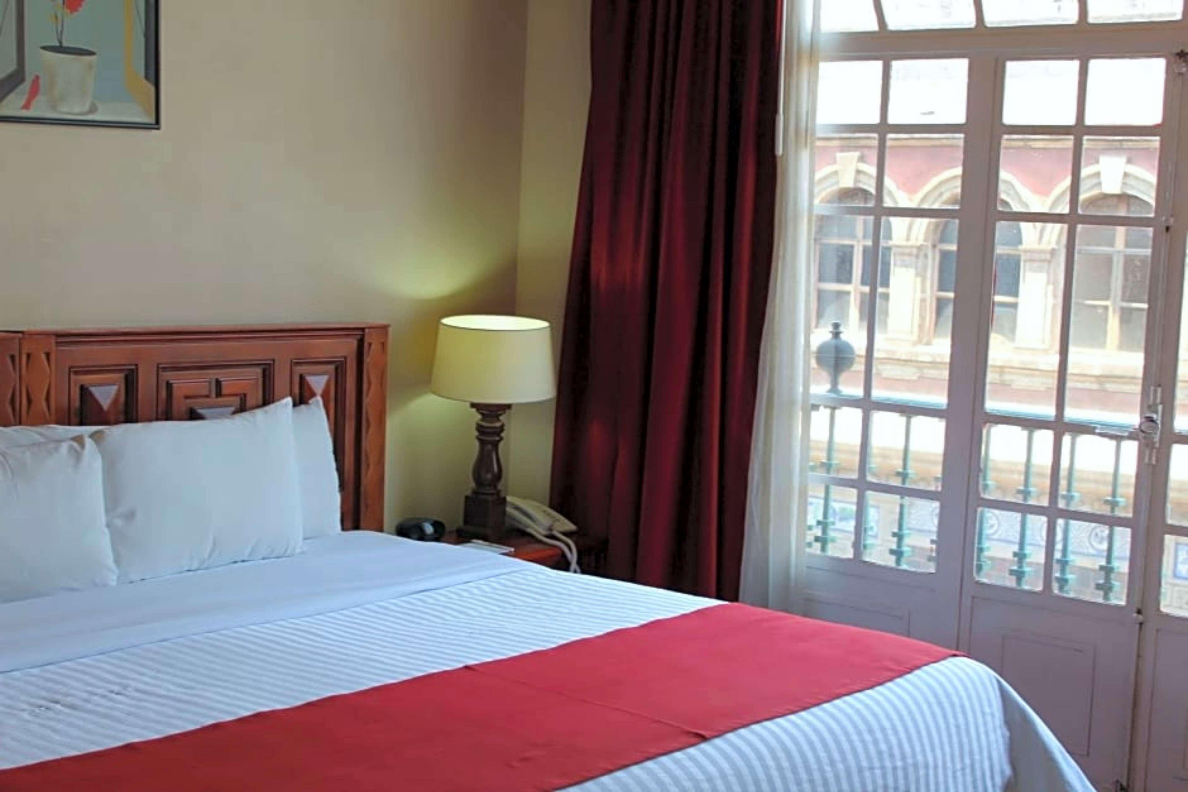 Best Western Majestic Kota Meksiko Bagian luar foto