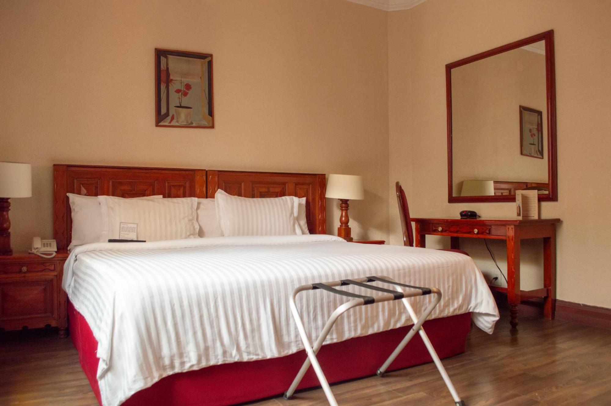 Best Western Majestic Kota Meksiko Bagian luar foto